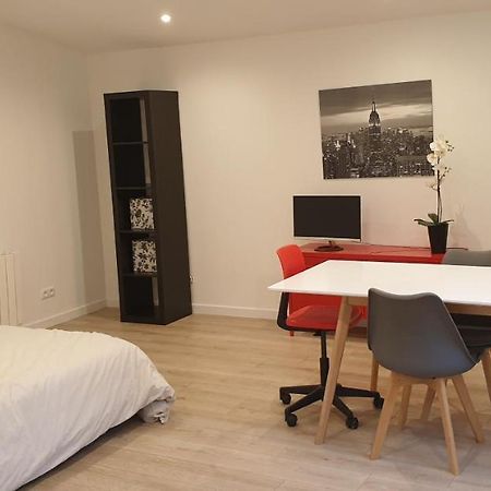 Adorable Studio 25M² Tres Calme Avec Parking Marseille Luaran gambar